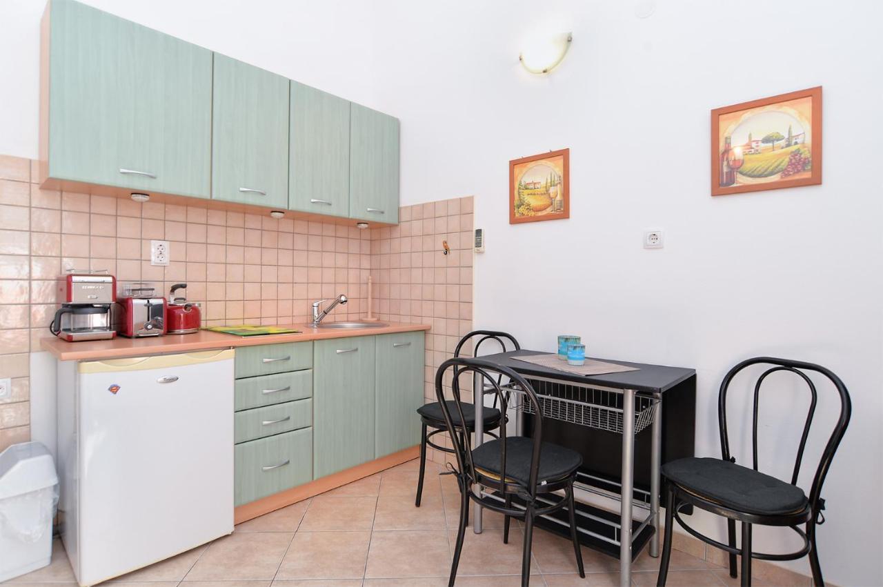 Apartments Ariana 1989 Fazana Luaran gambar